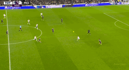 【英超】热刺2比2曼城▼英超 关键进球：第71分钟，加拉格尔传中，索兰克蝎子摆尾