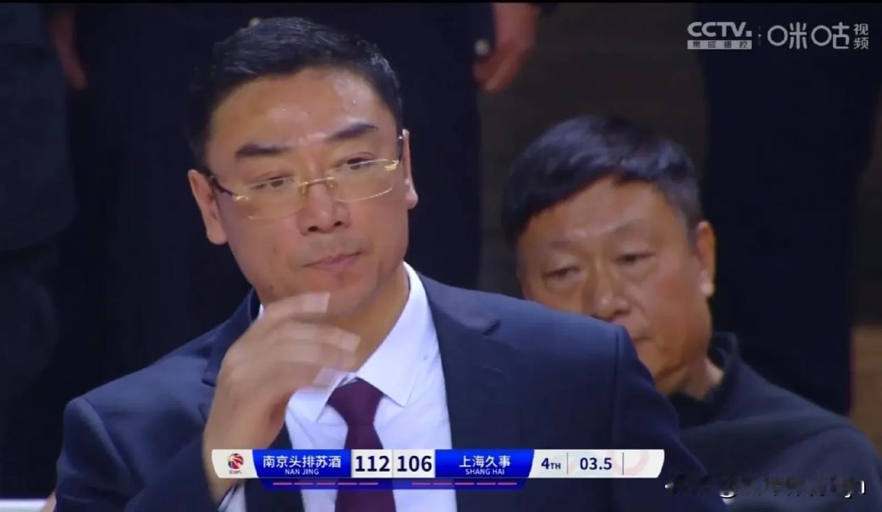 随着上海男篮106：113不敌同曦男篮，本场比赛暴露出3个可笑的事实。

1. 