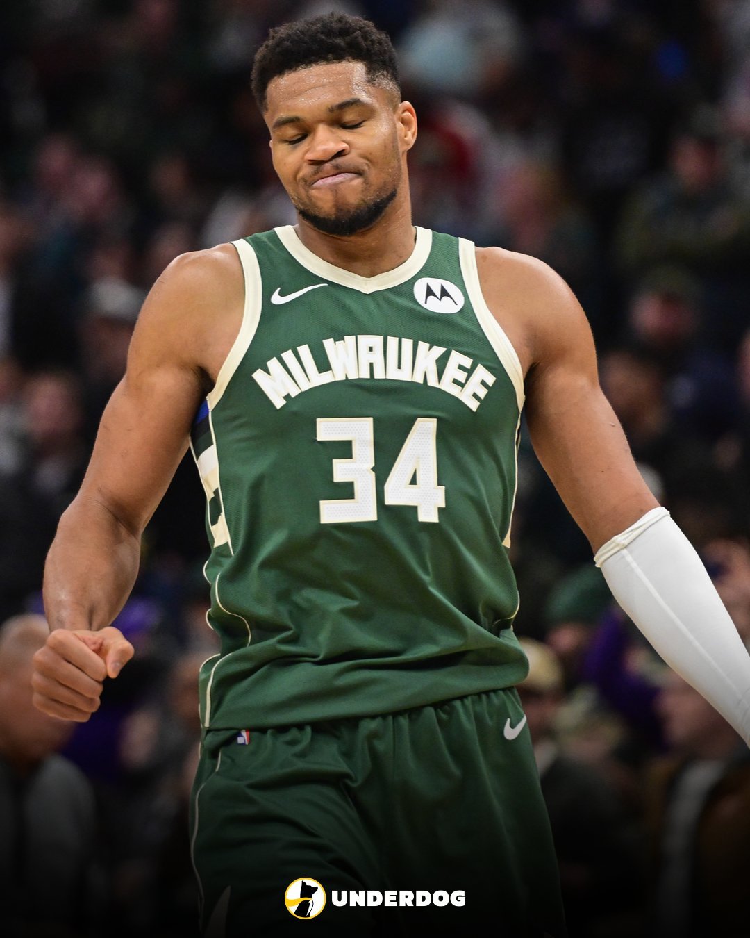 雷霆122-102大胜雄鹿，亚历山大40分7板11助攻，字母哥19分14板7助攻