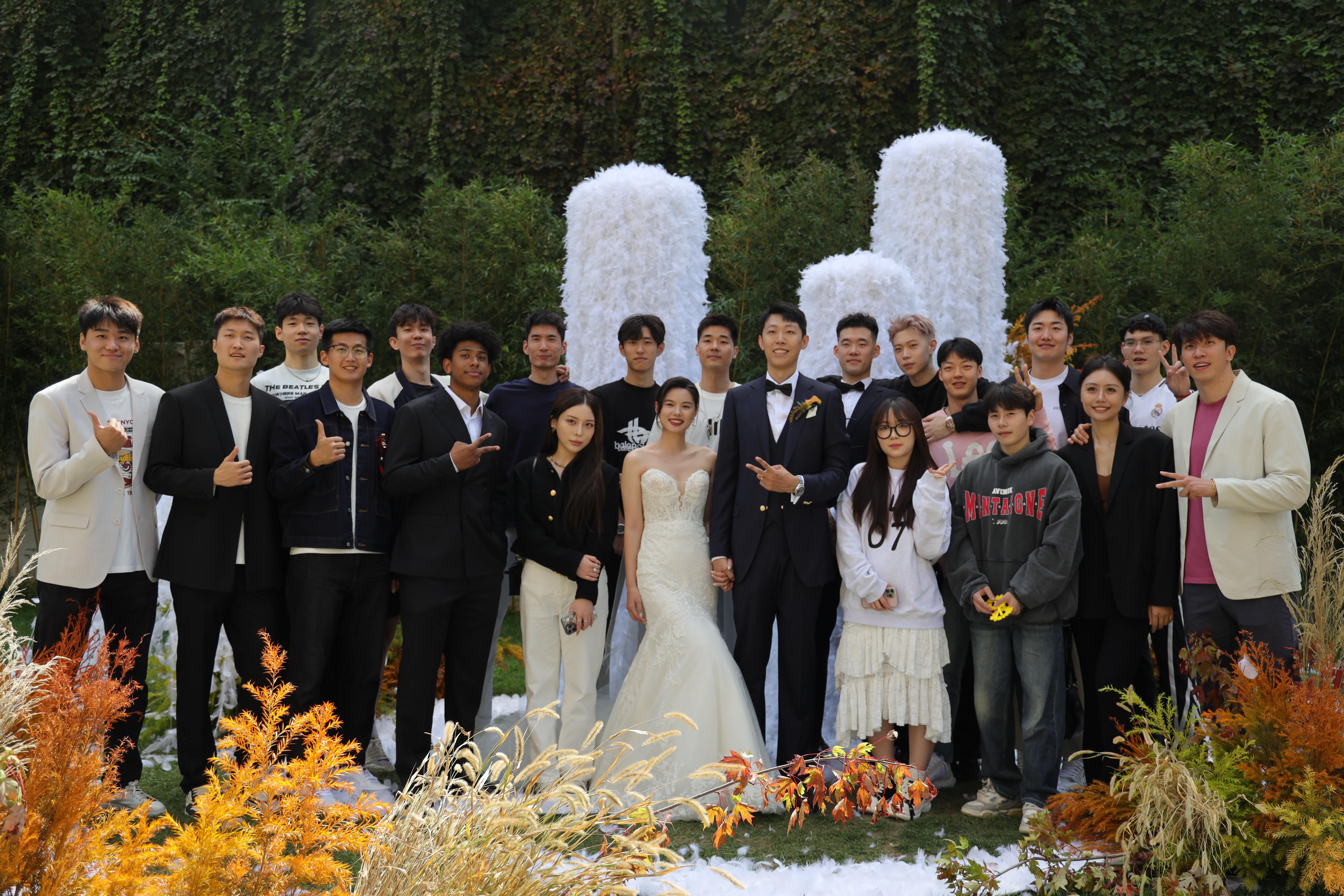 北京男排副攻手谷佳丰的婚礼，恭喜🎉新婚快乐中国男排