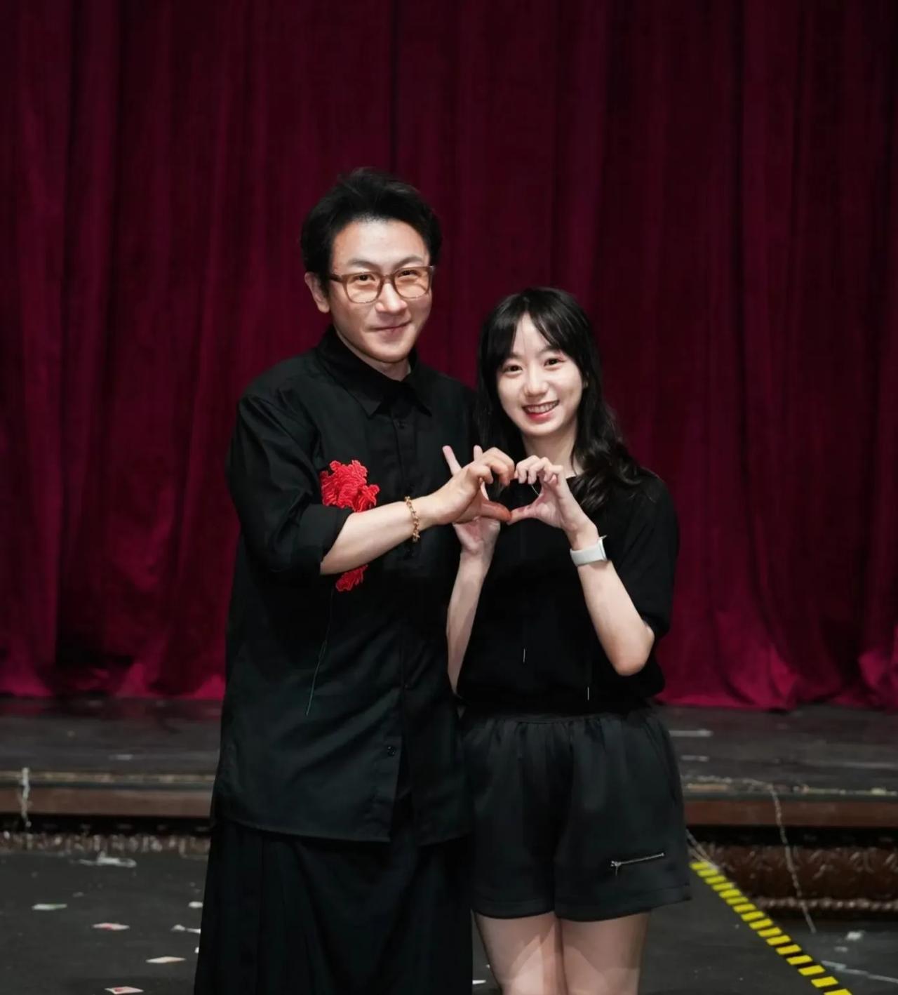 48岁刘谦确诊肺腺癌，疫情下曾年负300万

现在还开巡演呢，
太牛了！
他带我
