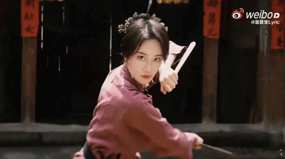 蓝盈莹三把刀 难得兼具格局与本心，蓝盈莹借三把刀诉说心声，心中装家国眼底有众生身