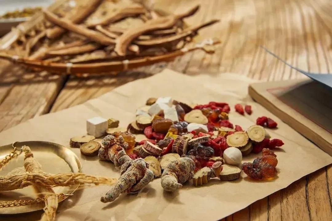 你还在为各种小毛病烦恼吗？今天就来告诉你医生很少开的12种中成药，便宜又实用，让