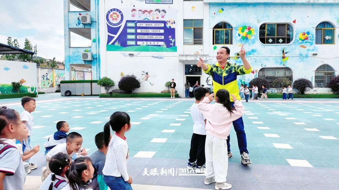 四次报名终成行，他要把19年经验留在十字乡