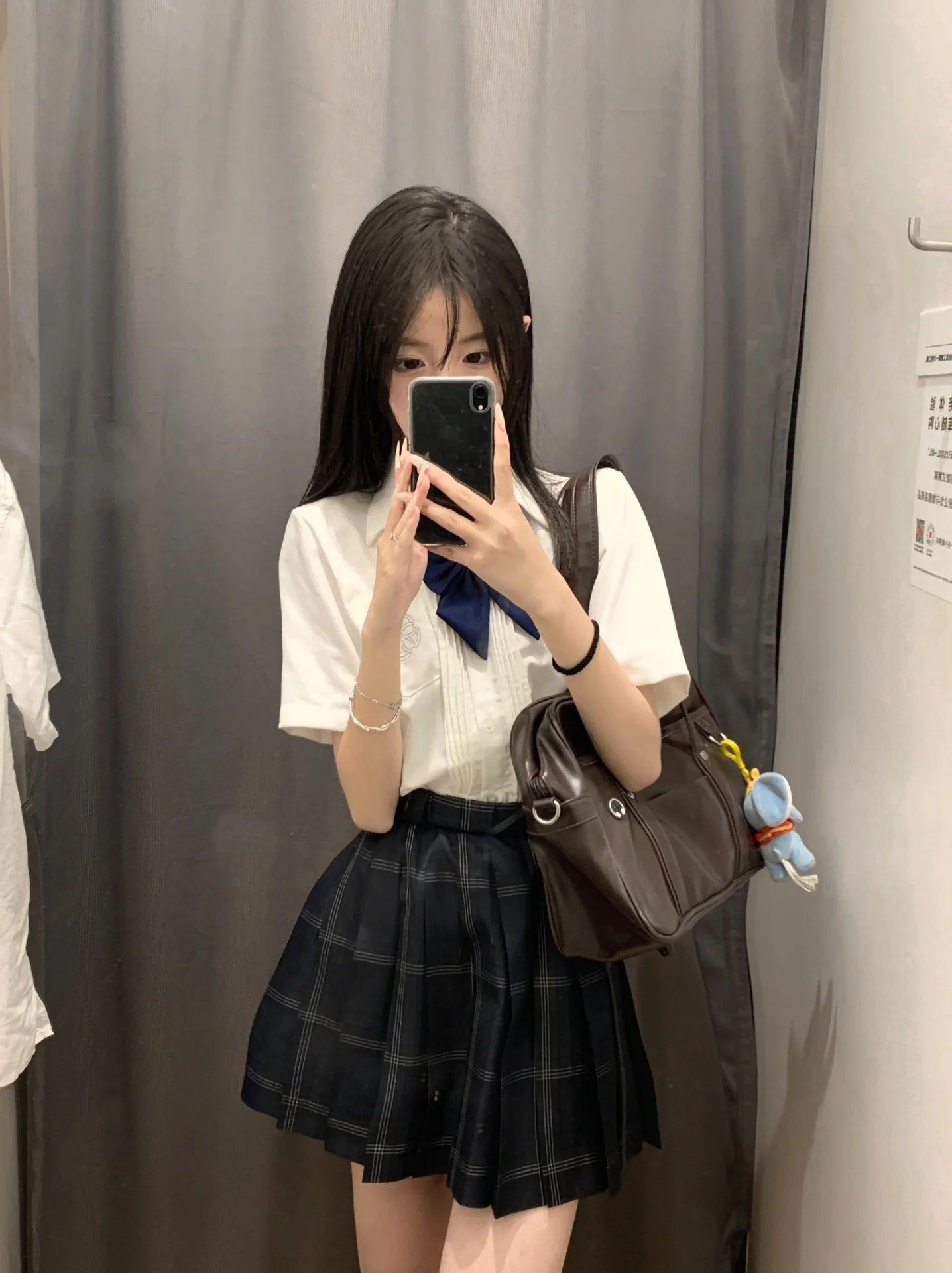 狗短jk嘟嘟。