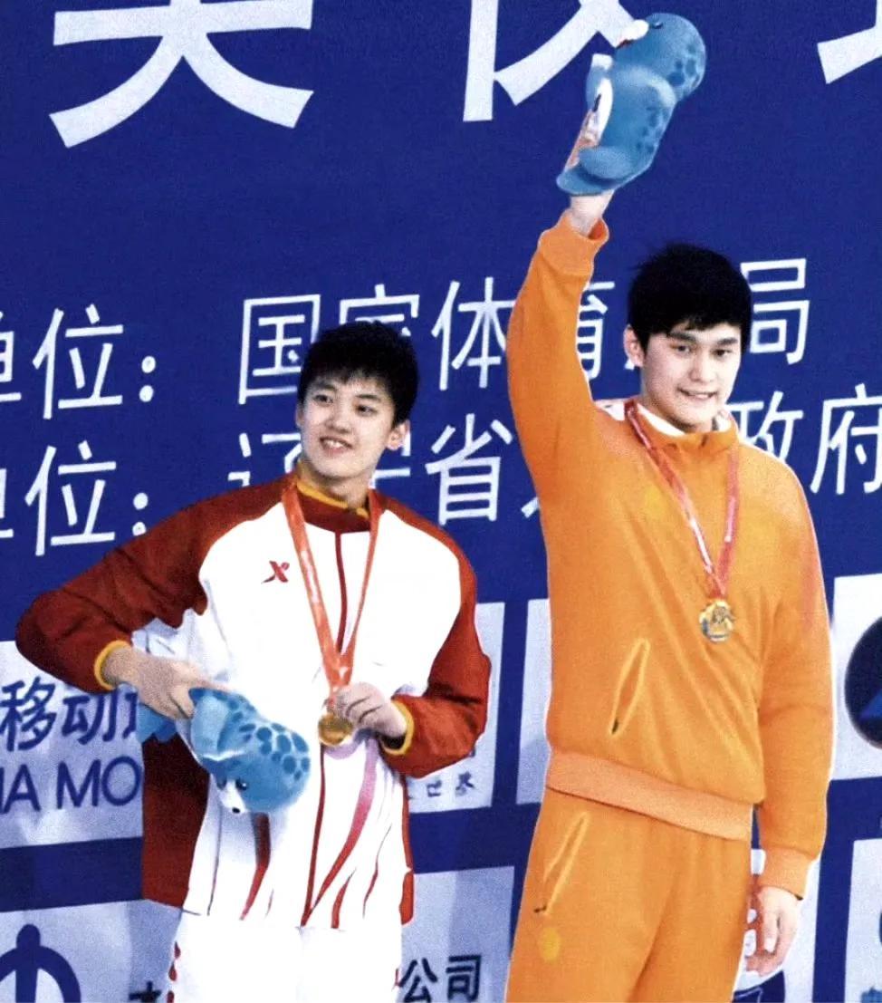 广东体育频道这位被投诉的体育记者真该！

孙杨汪顺潘展乐三个不同年龄阶段的运动员