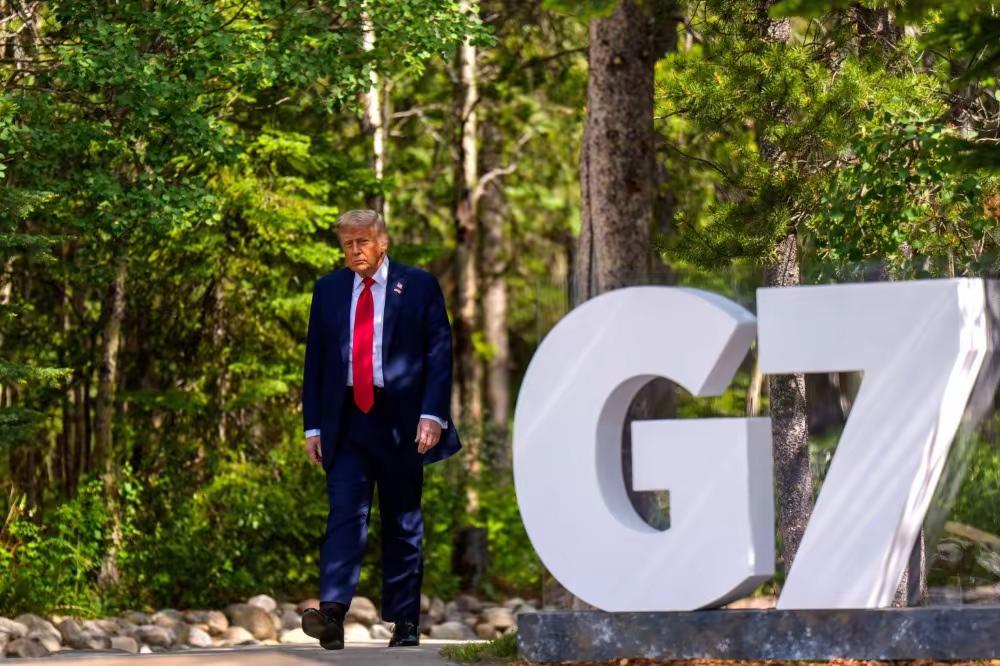 特朗普在G7峰会开幕式上表示，将俄罗斯排除在八国集团（G8）之外是一个“重大错误
