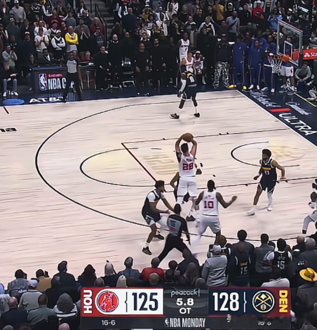 火箭输球第一责任人必须是乌度卡
然后就是申京太自以为是了
加时赛最后20秒火箭已