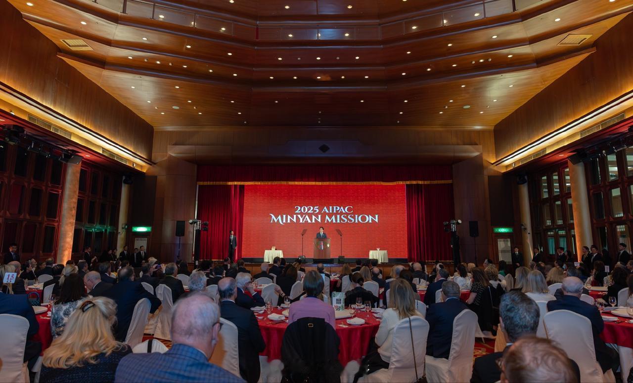 目前美国以色列公共事务委员会（AIPAC）这群鱿鱼正在窜访我国台湾省，该组织本次