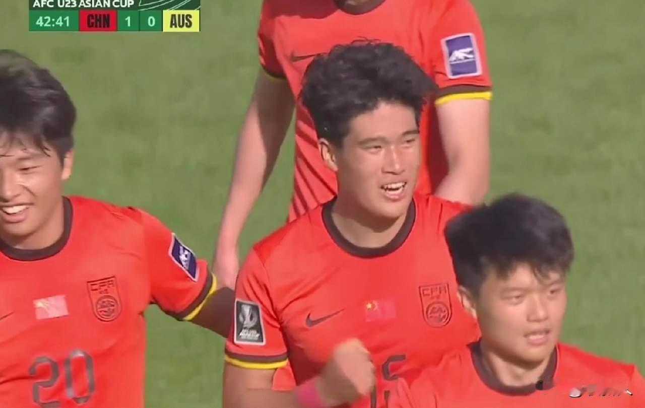 梦幻上半场！彭啸大力抽射得手！1：0！U23国足领先澳大利亚！[赞][赞][赞]