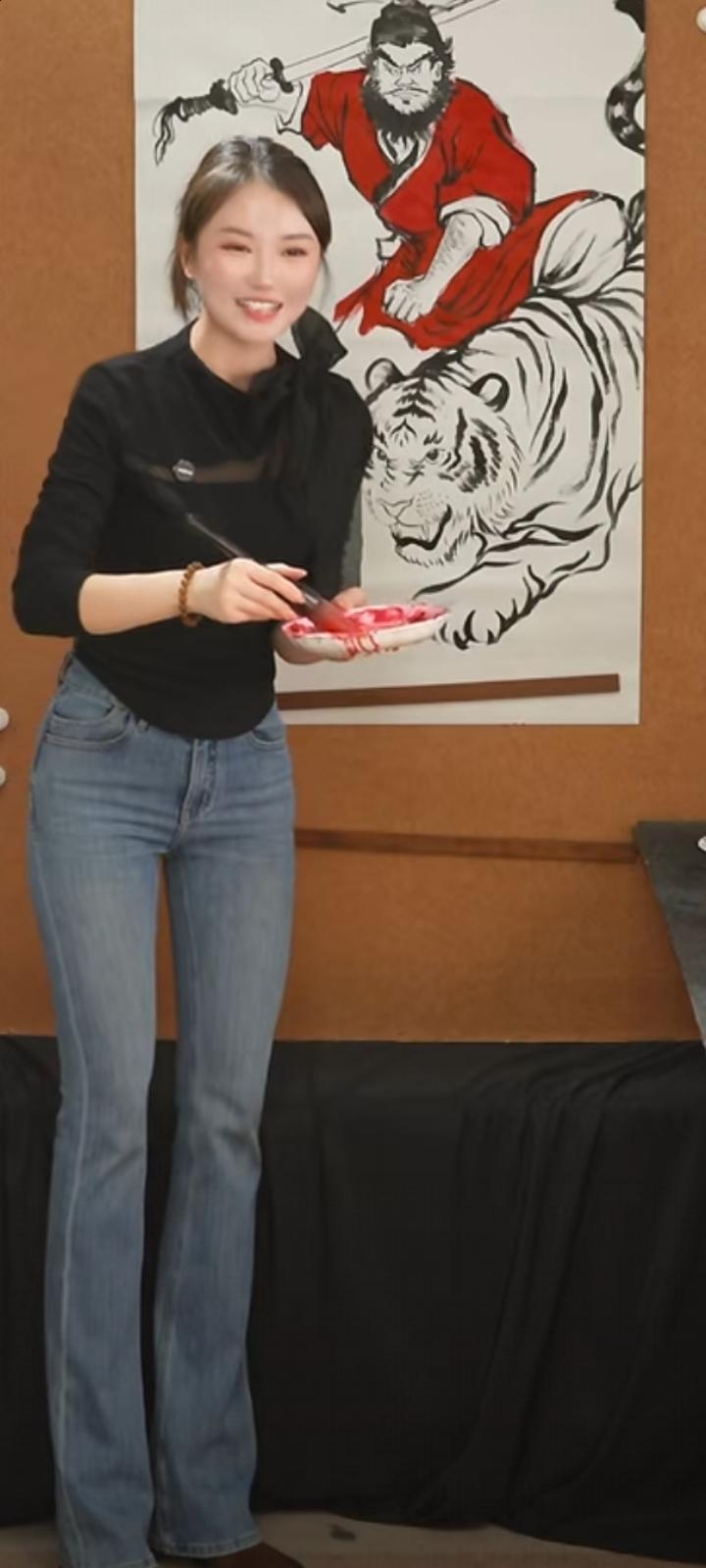 冬日生活打卡季 喜欢一个人是什么感觉？大概就是，看到你就想笑，看不到你就想你。