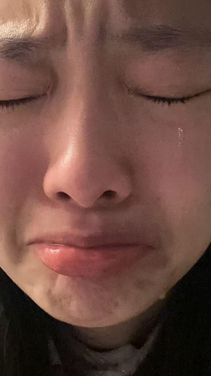 我真的是一个贪生怕死的人哈哈哈哈哈哈 