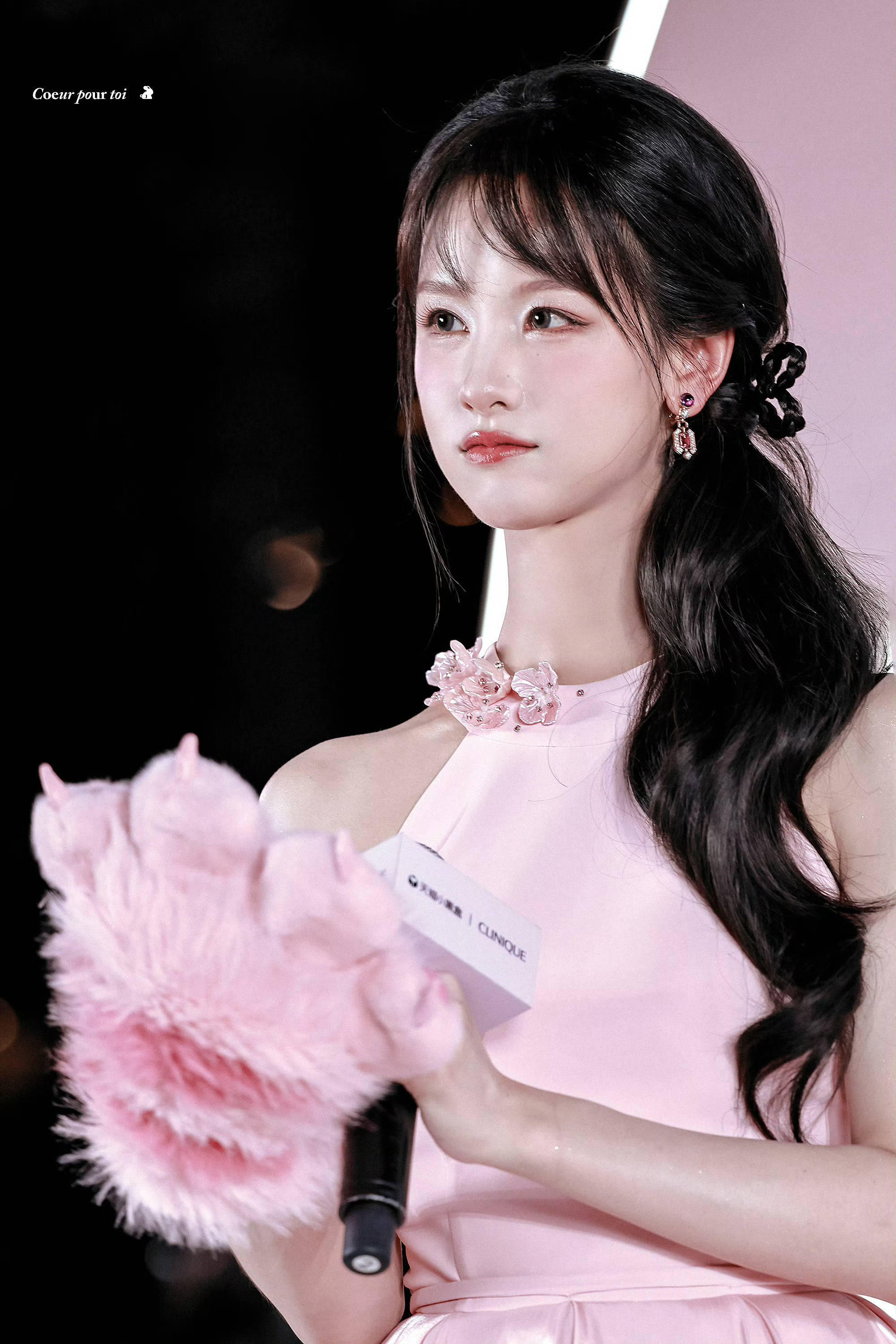 陈都灵 楚雨荨风 特别萌的小猫猫啊[女孩儿][女孩儿][女孩儿]甜美小嘟！风格多