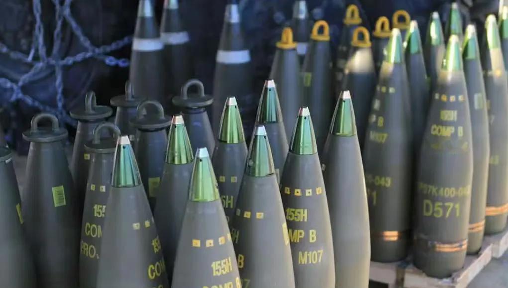 2019-23 年全球武器出口份额。

 🇺🇸 美国：42%
 🇫🇷法国