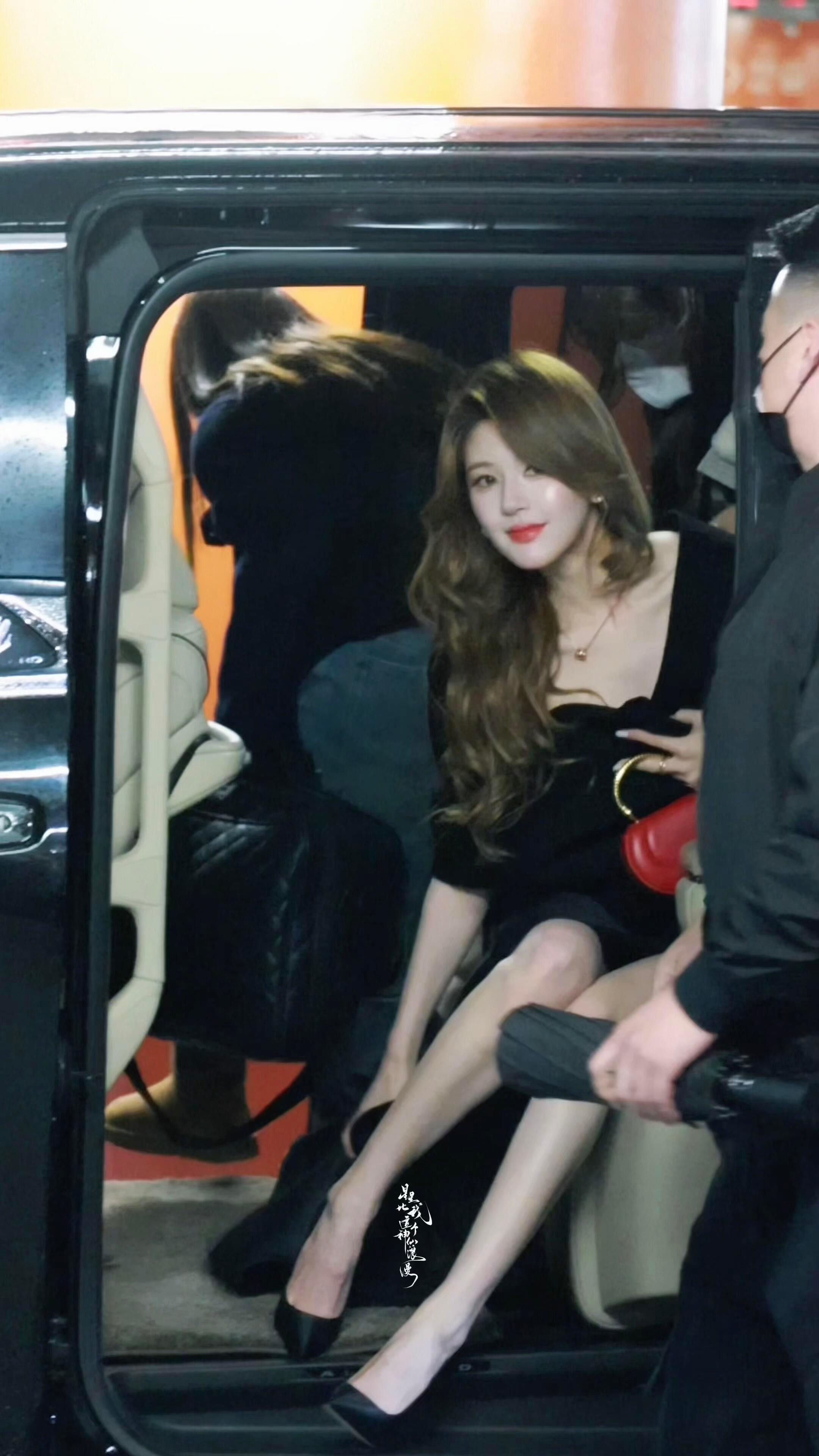 不是，姐你。。。。。西西里的美丽传说...震撼人心 好美啊这是我最get到的一次