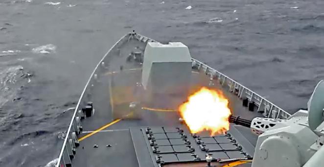 两岸舰艇对峙航行，大陆海警喊话台舰艇:台湾回归是历史大势

12月29日，解放军