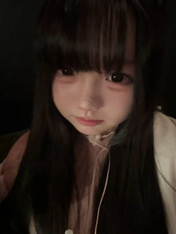 有点想染回黑发 有意思吗