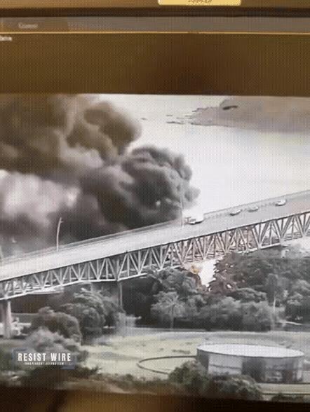 报应来得太快！巴拿马抢走中国港口，60%设备停工，油罐车在桥下炸了巴拿马强行抢走