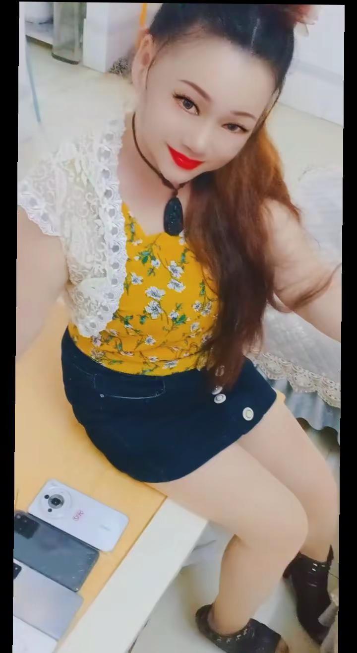 有趣的我上线了 夏季室内穿搭 蕾丝花裙少女