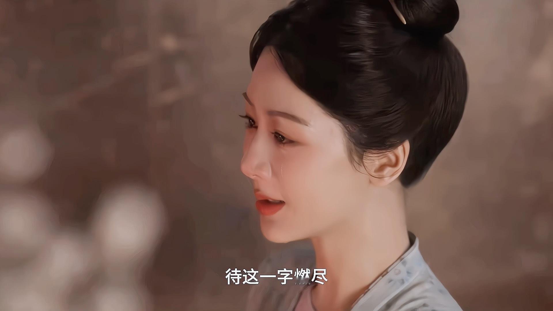 这一幕真的神了！因为生意失利被人逼着赔钱，委屈的抹完眼泪后将香上“安乐”两个字抹