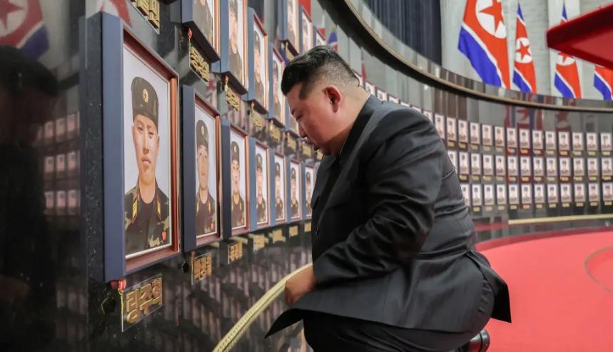 金正恩来中国前，再次纪念出兵俄罗斯，朝鲜GDP增长8年来最好。国运来了，挡都挡不