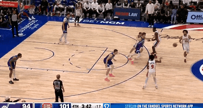 东一位！坎宁安再次单节拿下19分！
在今天NBA常规赛活塞对阵爵士的第四节比赛中