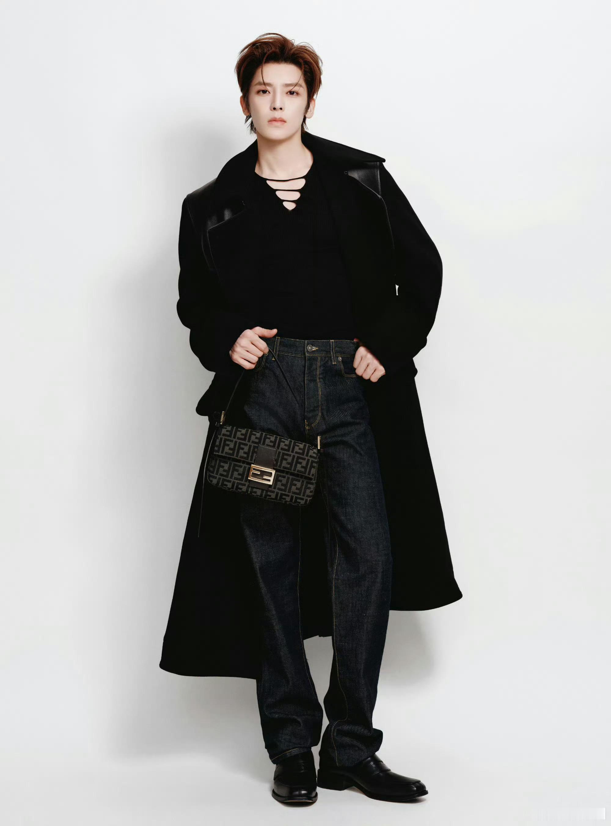侯明昊✖️Fendi 全新宣传大片 风格大赏