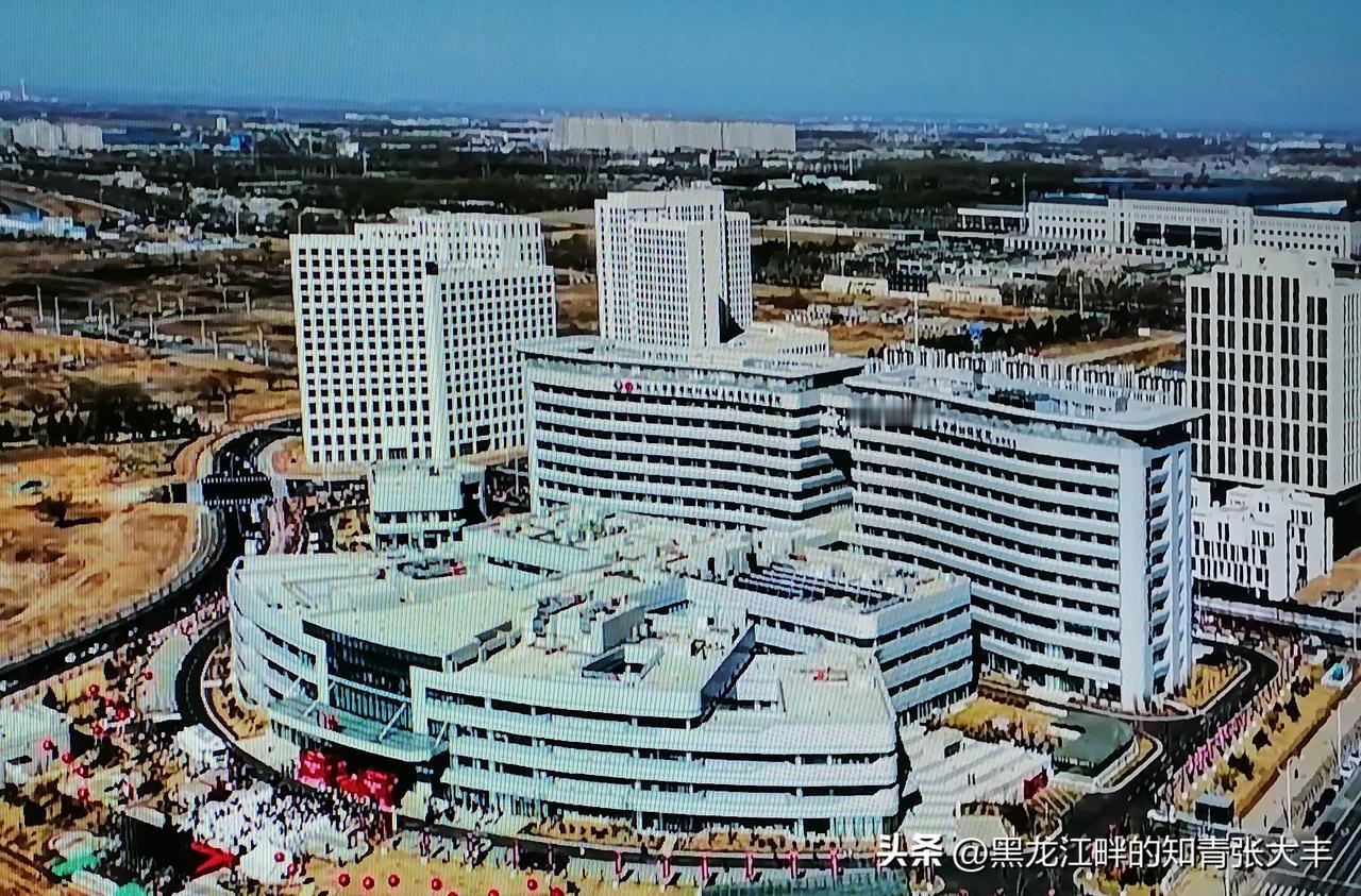今天，长春市唯一的一座百年医院 —— 长春市妇产医院异地建院后，正式开始启动营业