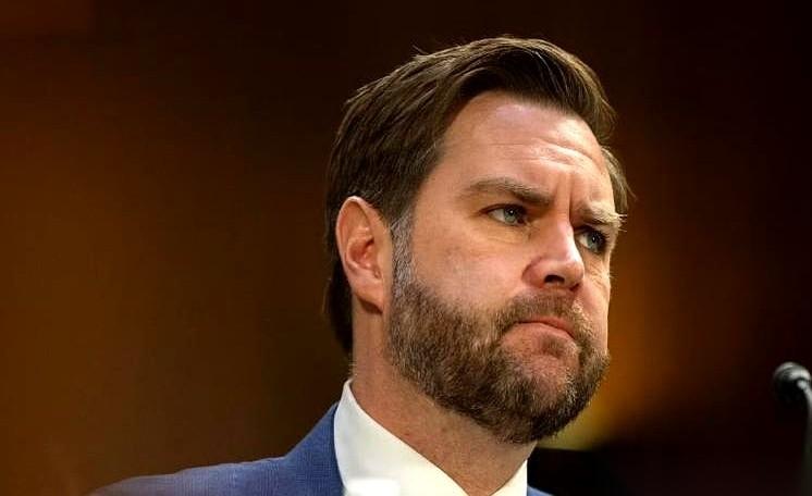 打赢了，我能活。
打输了，我必死无疑。
两千年前，官渡之战还没开打，谋士田丰就跟