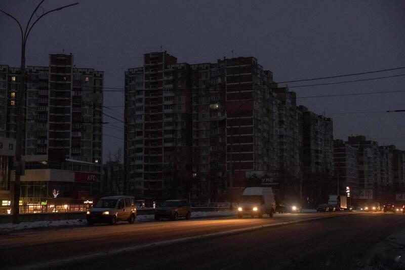 “苏联遗产”成致命弱点：零下15℃严寒中，百万人受冻——专家解析乌克兰能源危机根