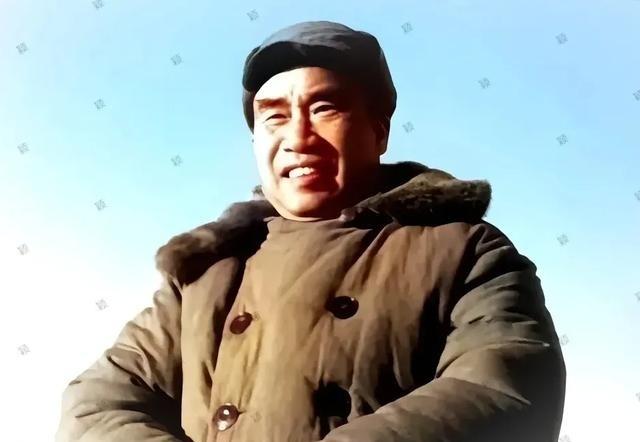 不会忘记、1939年9月，白求恩为中国人民的解放事业献出了宝贵的生命，朱老总心里