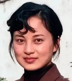 北影厂的“三枝花”、上影厂的“三朵花”，还有长影的“三花旦”，咱们来瞧瞧哪个厂的