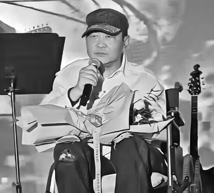 张克芃54岁走了，他演过94版《三国演义》里的张苞，当过黑豹乐队主唱八年，但始终
