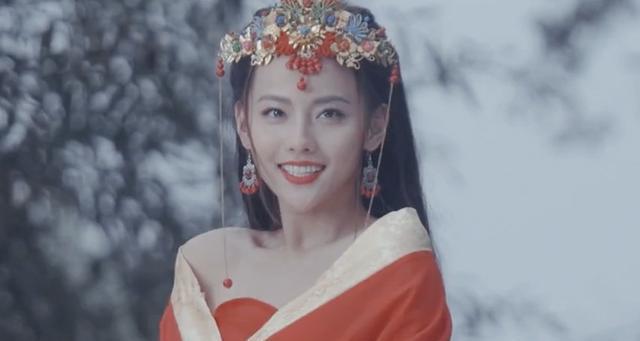 中国史上唯一一个做过两个朝代皇后的女人。一次嫁给傻子皇帝，一次嫁给灭掉傻子皇帝的