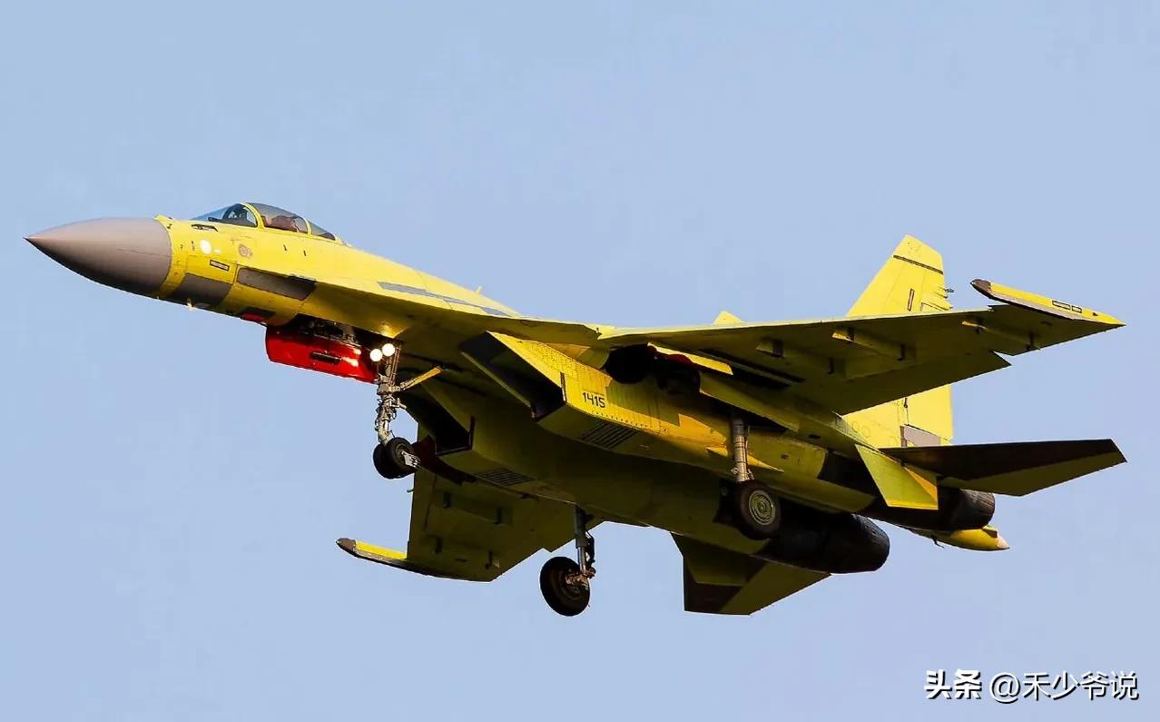 俄罗斯彻底坑惨了伊朗，苏35战斗机一架都没有交付
自去年伊以冲突之后一直声称要交