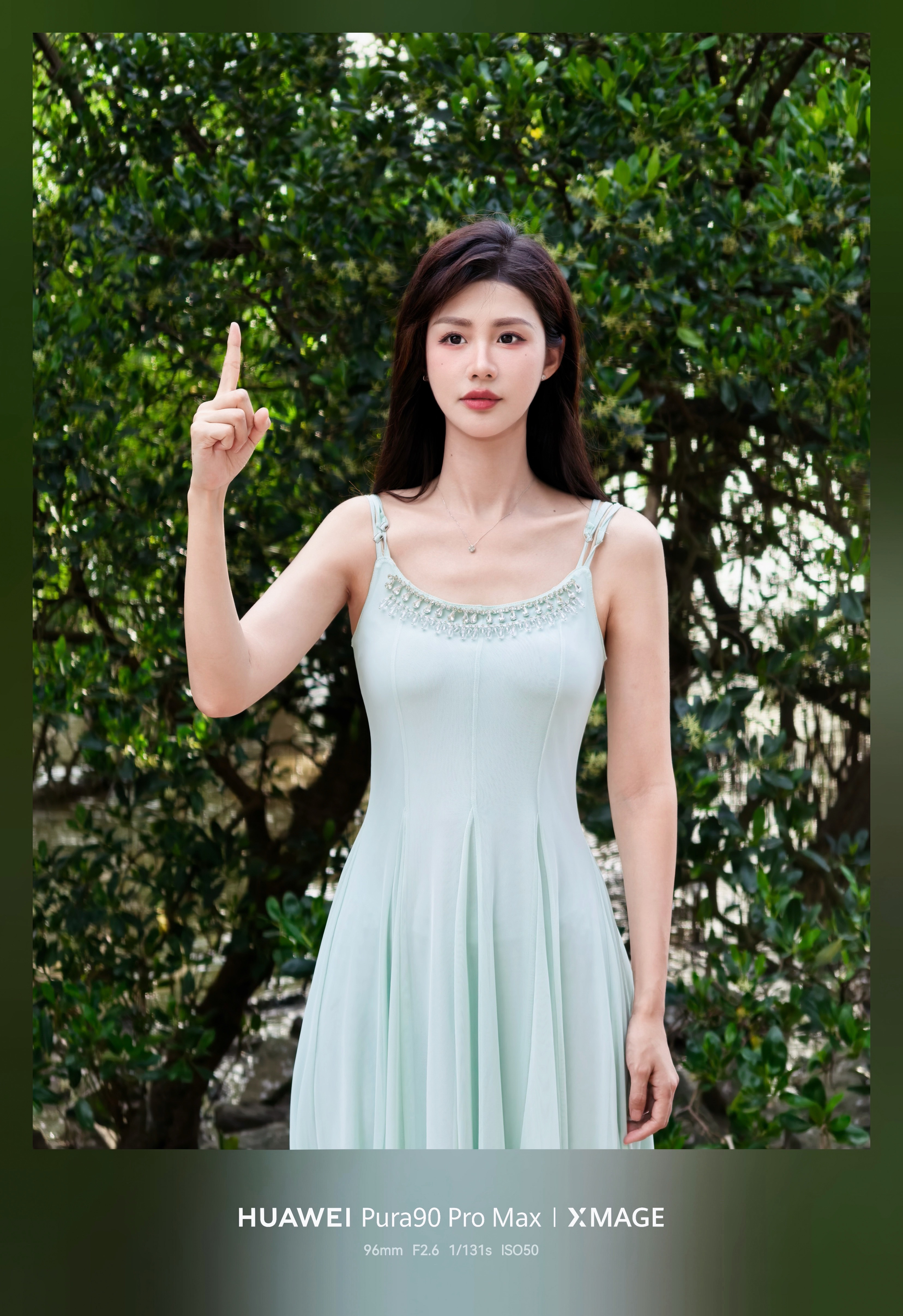 比这个手势好像机器人啊，我也不知道当时是怎么了......