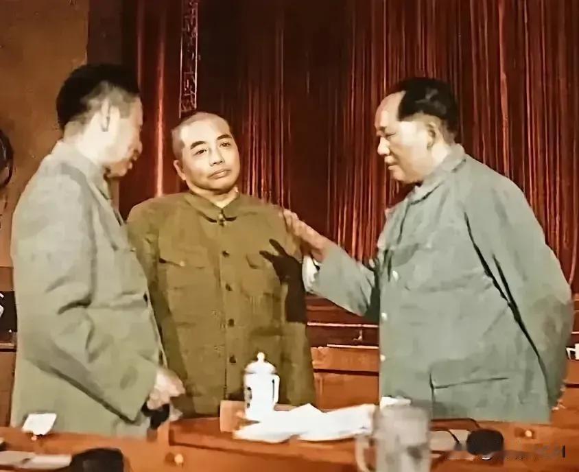 抗美援朝扬国威，横刀立马胆气足！