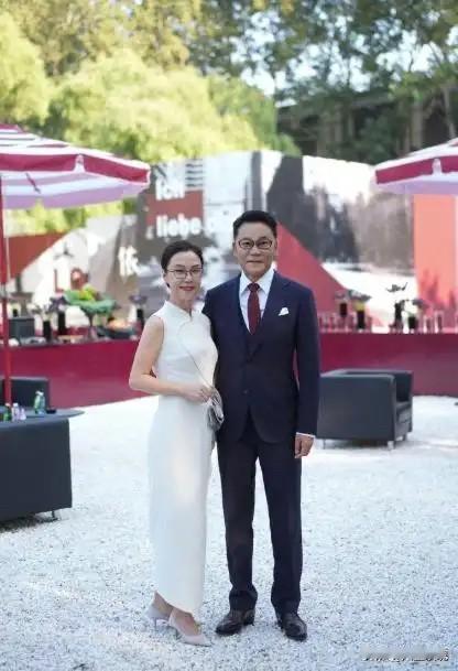 挺理解李国庆的选择。

越来越发现那些文化越低，品味一般，土豪、暴发户这类人都喜