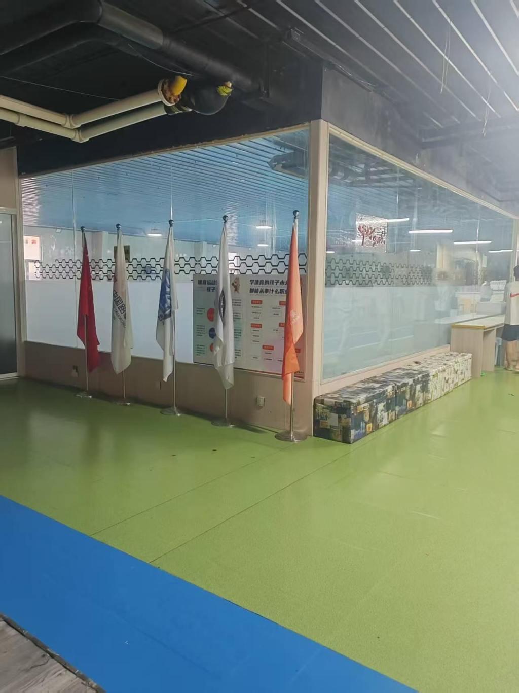 11周岁就读于河北省高碑店市益民路某小学5年级的王沐（化名），在高碑店市世纪西路
