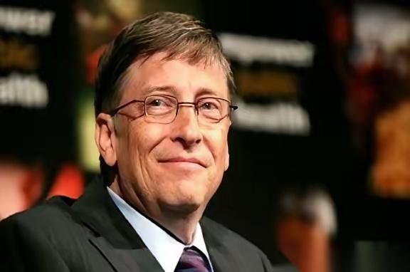 比尔盖茨把话挑明了。

他说，最多7年，我们中的大多数人，可能就“无工可打”。