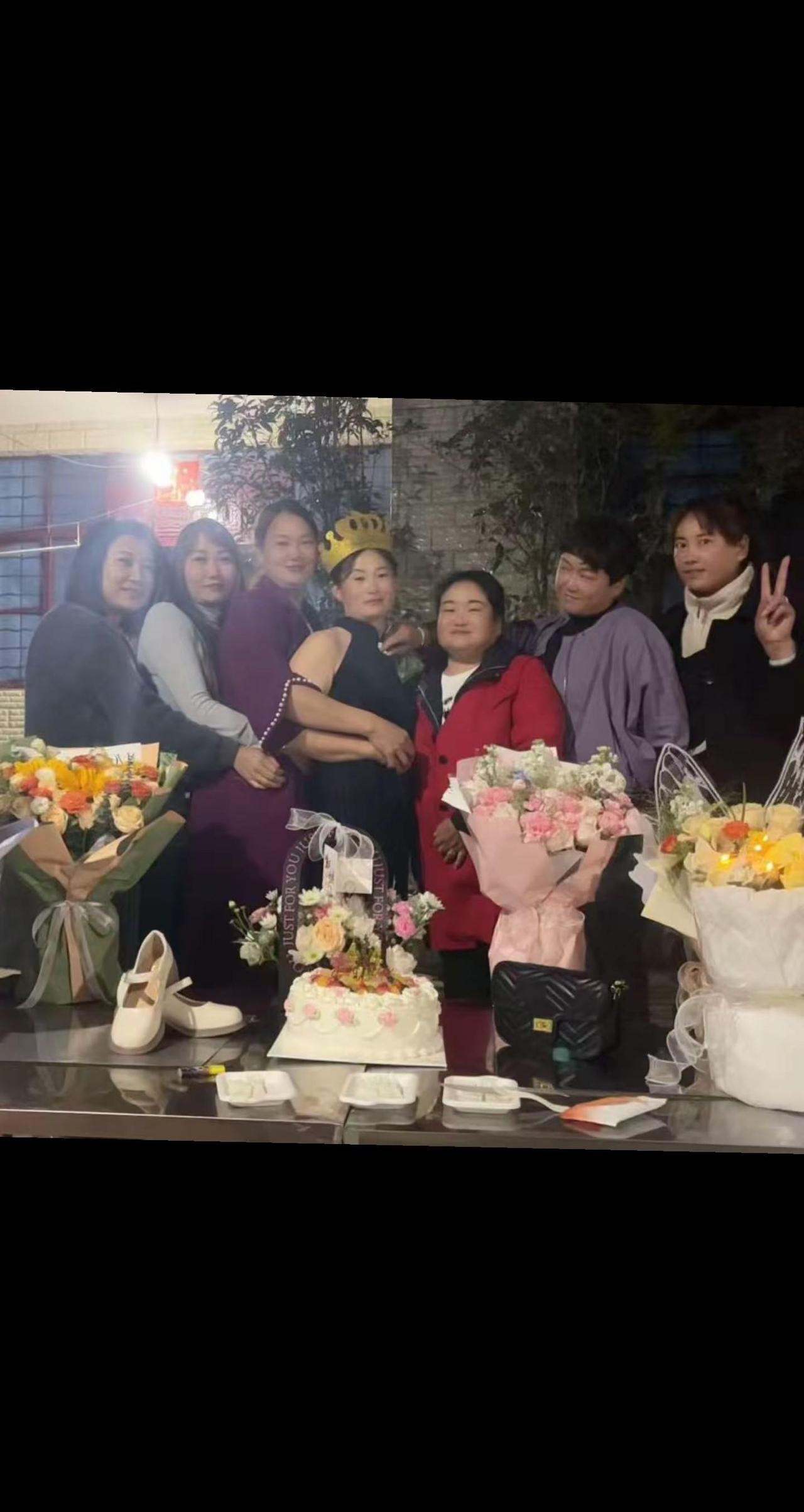 ㊗️自己生日快乐㊗️美女们暴美暴富抱金砖