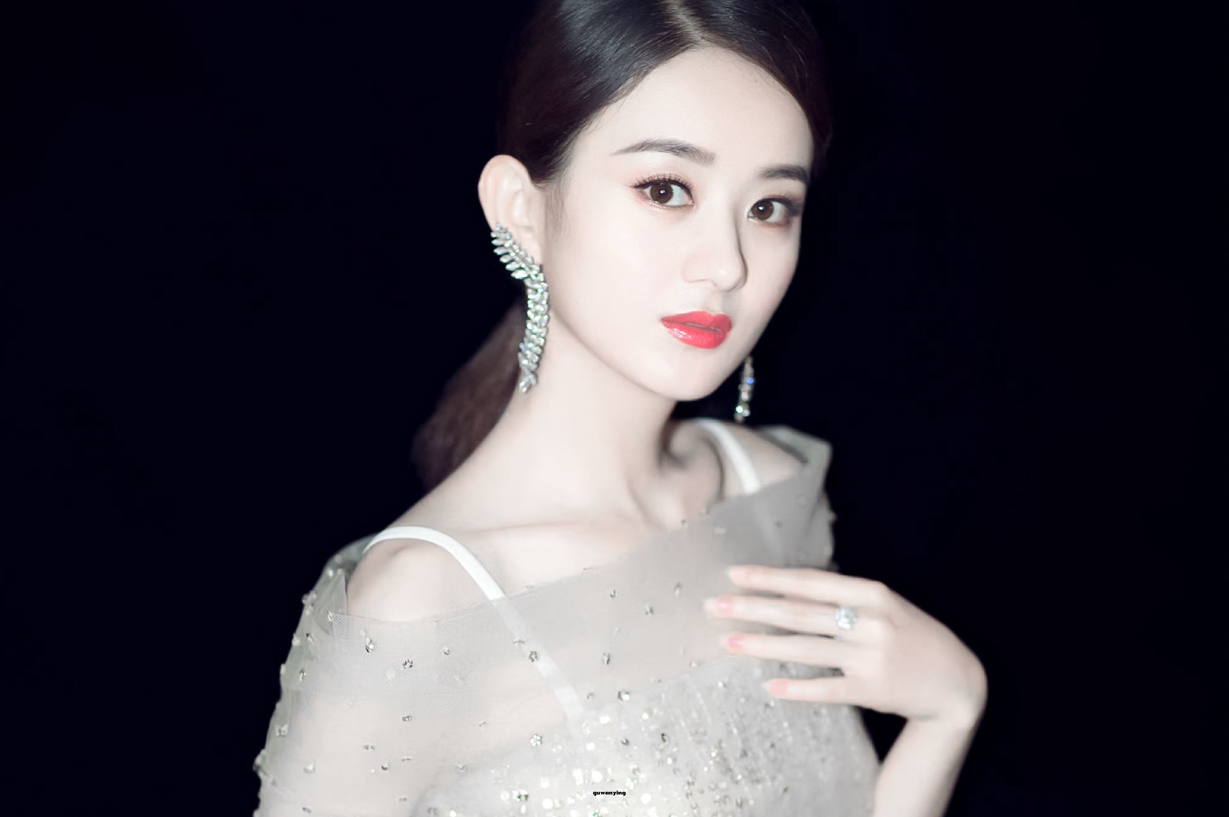 赵丽颖[超话]赵丽颖与凤行红衣新剧照zly赵丽颖郝秀萍 zly赵丽颖白狐狸 zl