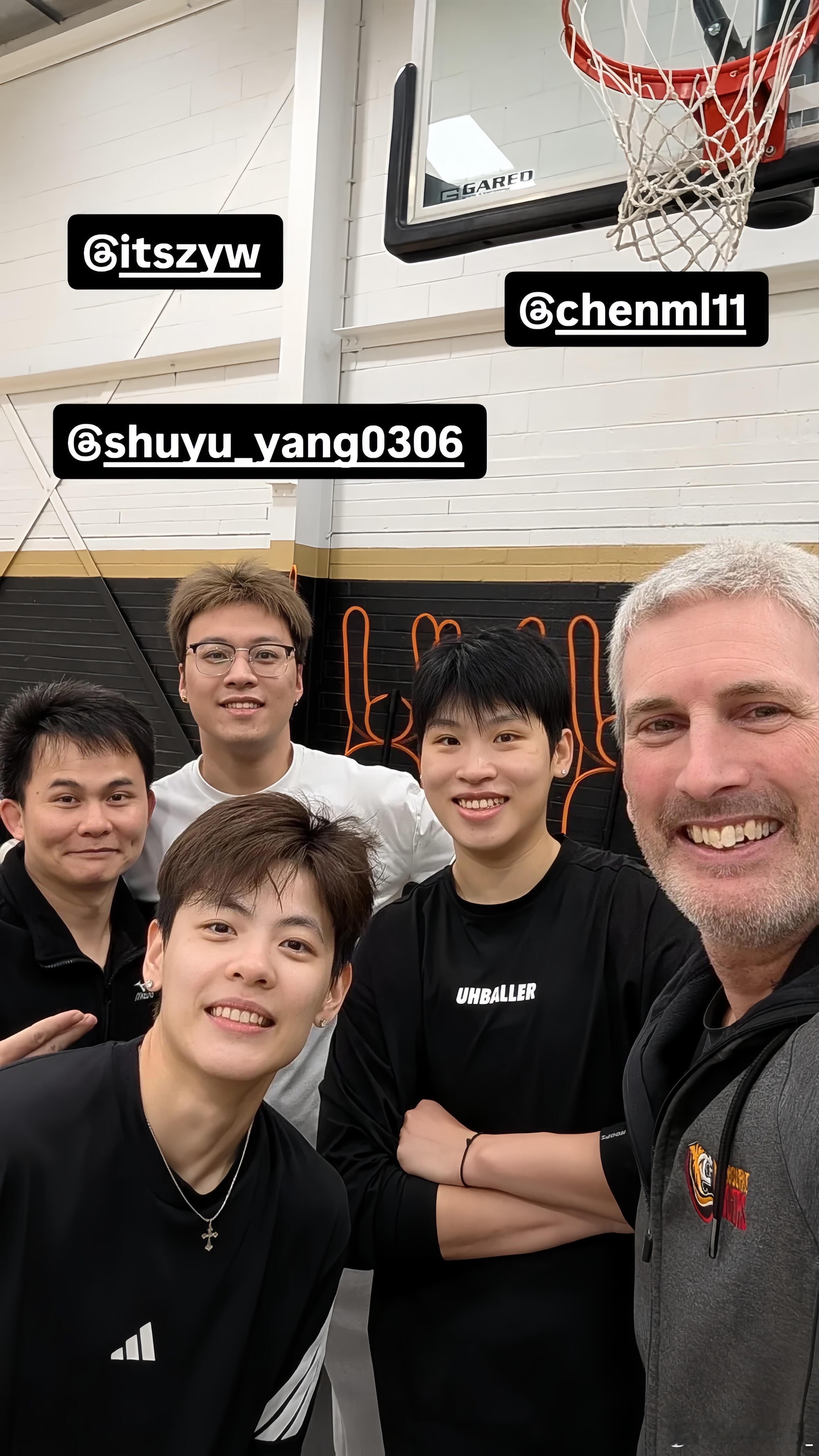 杨舒予杨舒予NBL1 20260724助教IG更新分享了五个人的合照图源:IG 