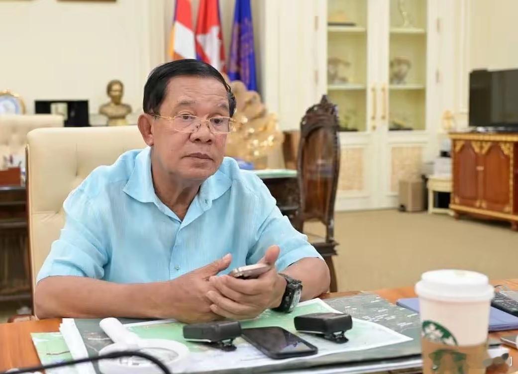 洪森发帖说，柬泰停火后他也没怎么休息，昨晚才休息两个多钟。他的任务是，协助执行停