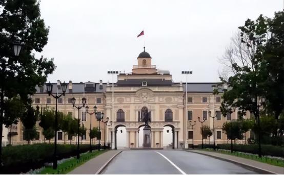 91架无人机夜袭普京，泽连斯基赌上一切，也堵死中国出面的可能
 
12 月 28