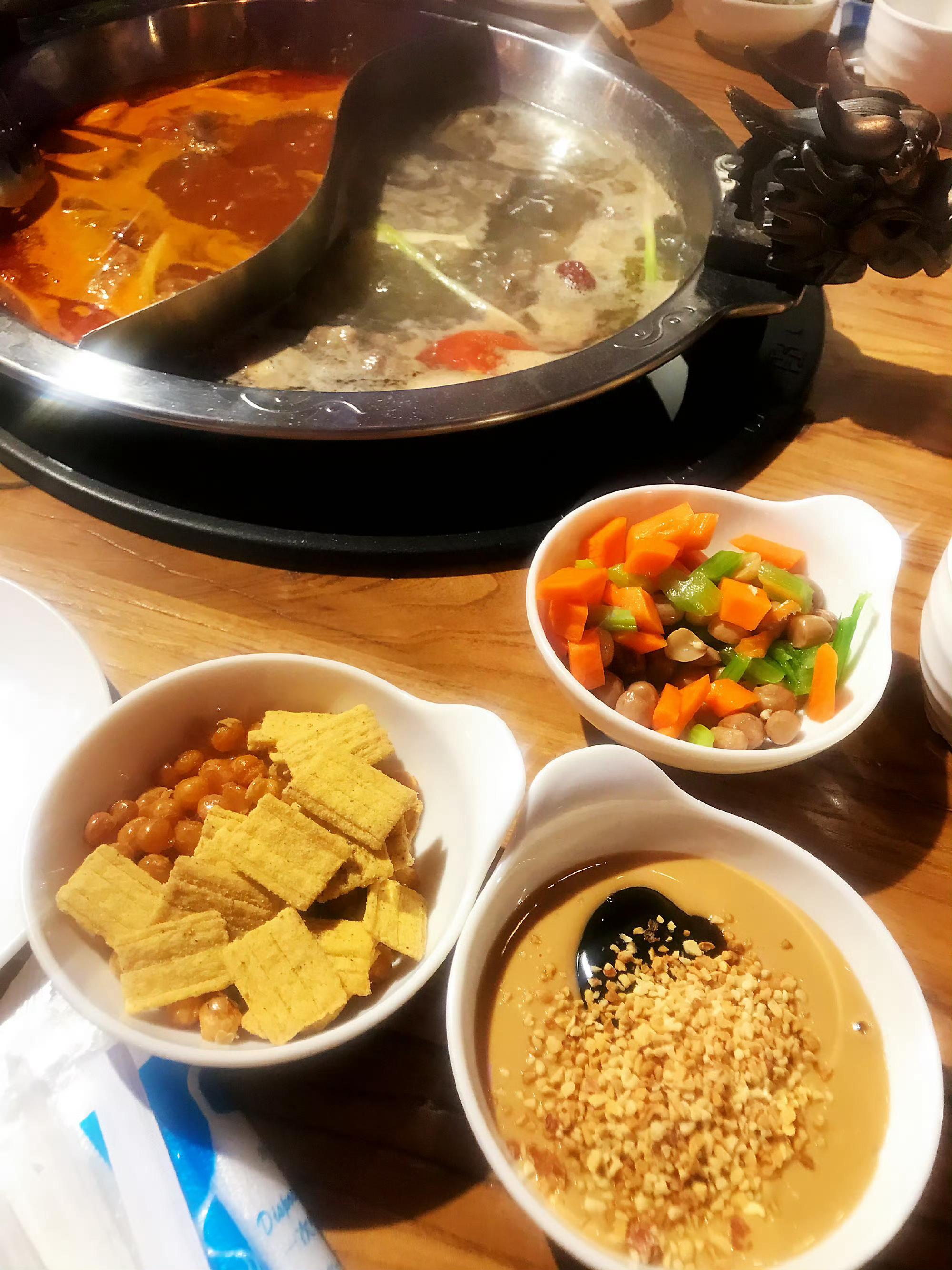 🍲火锅，一种独具魅力的美食体验，背后蕴含着深厚的文化内涵。      🍲火锅