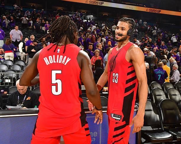 开拓者其实还是有一些潜力可以挖掘的。因为图马尼-卡马拉这场比赛的状态是非常离谱的