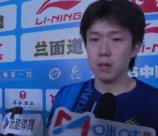 王楚钦说小将是未来 他自己就是从小将打上来的，太懂这感觉了。他说小将上场不是凑人