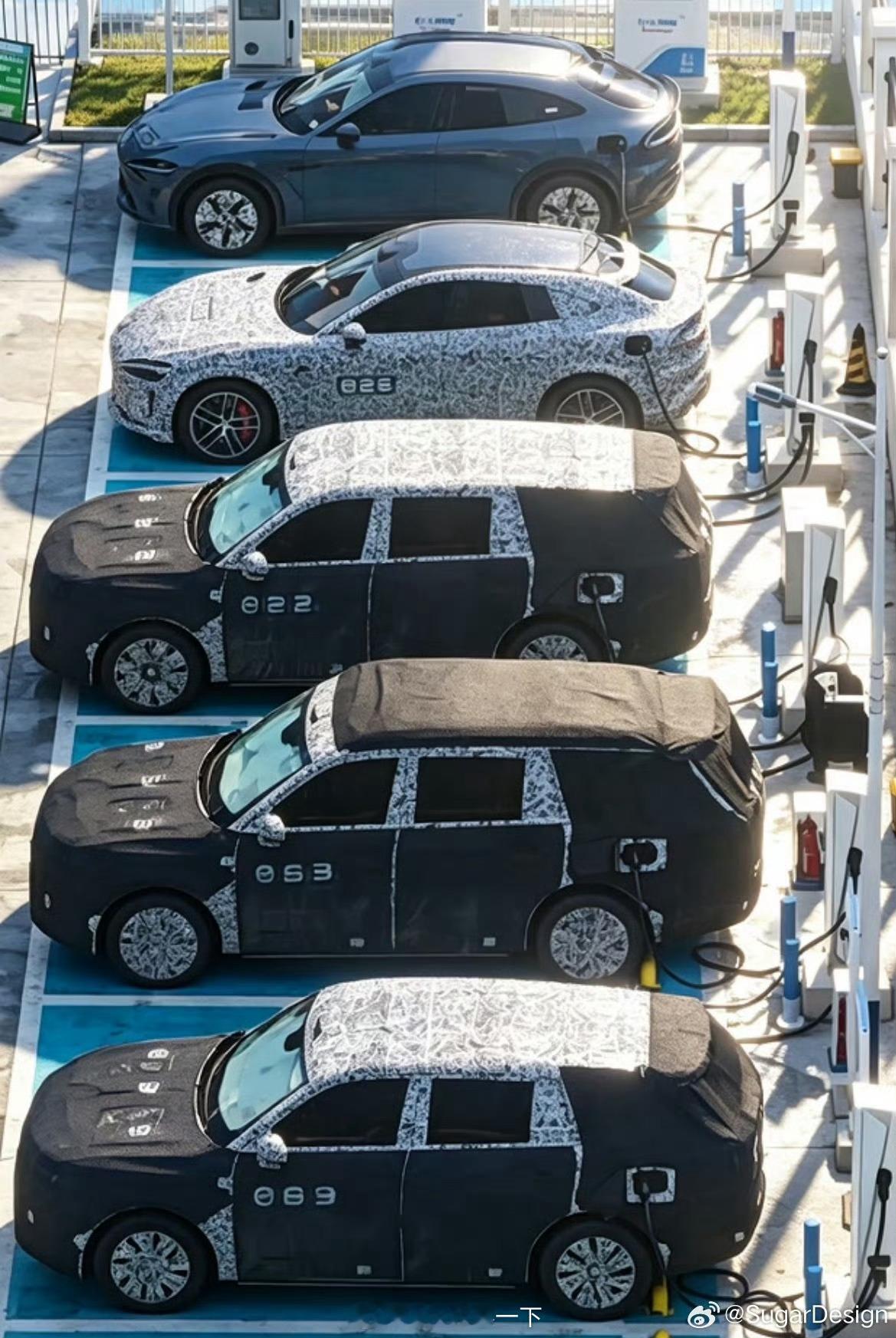 听说小米YU9（暂且还叫这个名字）虽然是大型SUV，但内部玩法很不一样，说实话我