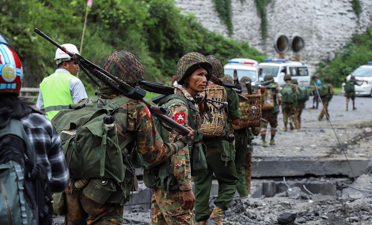 洪森父子背刺多年好友，大难临头之际，中方一槌定音，泰国改口了
为交“投名状”，洪